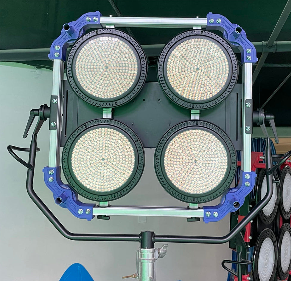 Professional 650W LED Bi-color Space Light DMX512 Dimming Lamp For Fil ...